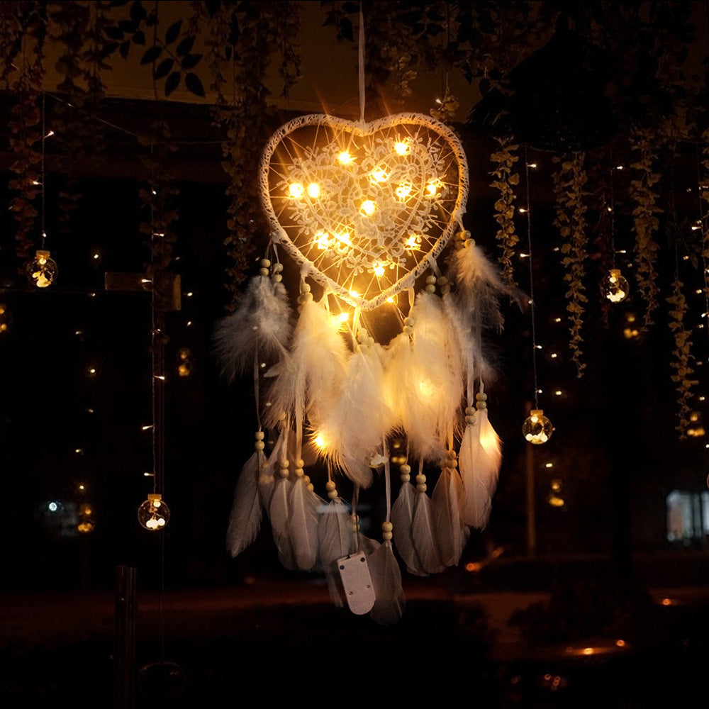 Venta al por mayor Atrapasueños De Plumas De Corazón Hueco De Navidad